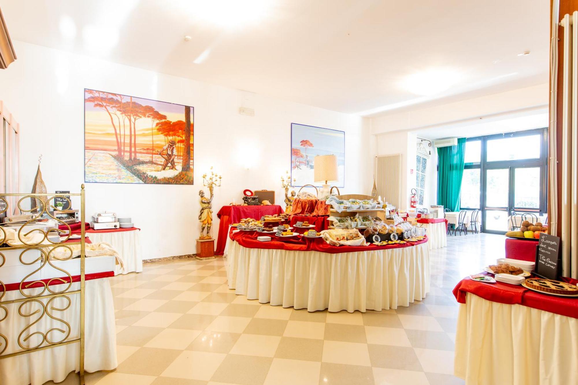 Hotel Lungomare Cervia Bagian luar foto